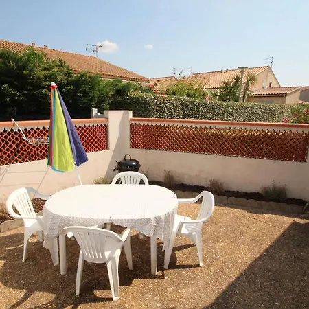 Sun Village Residences: Beachside Retreat With Pool * Portiragnes